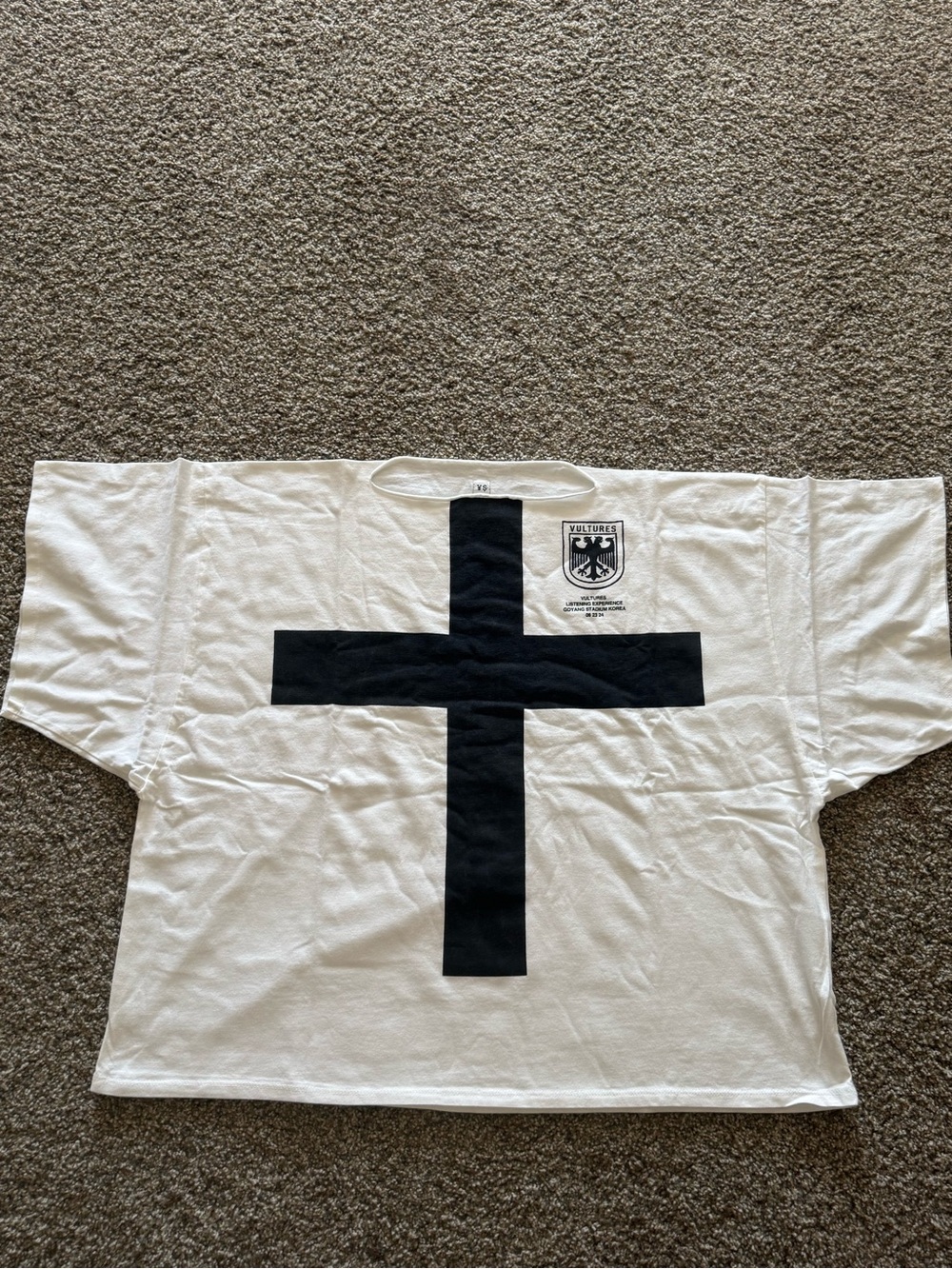 Yeezy Vulture shirt size 2
